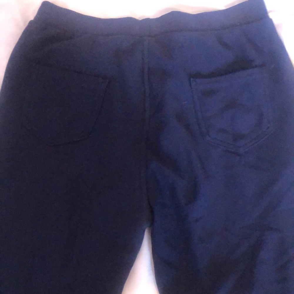 Navy capris - Picture 5 of 6
